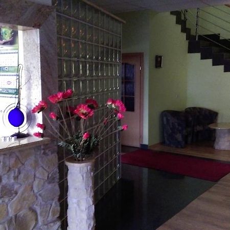 Bed-Breakfast By Tina Hotel Zukowo Exterior photo